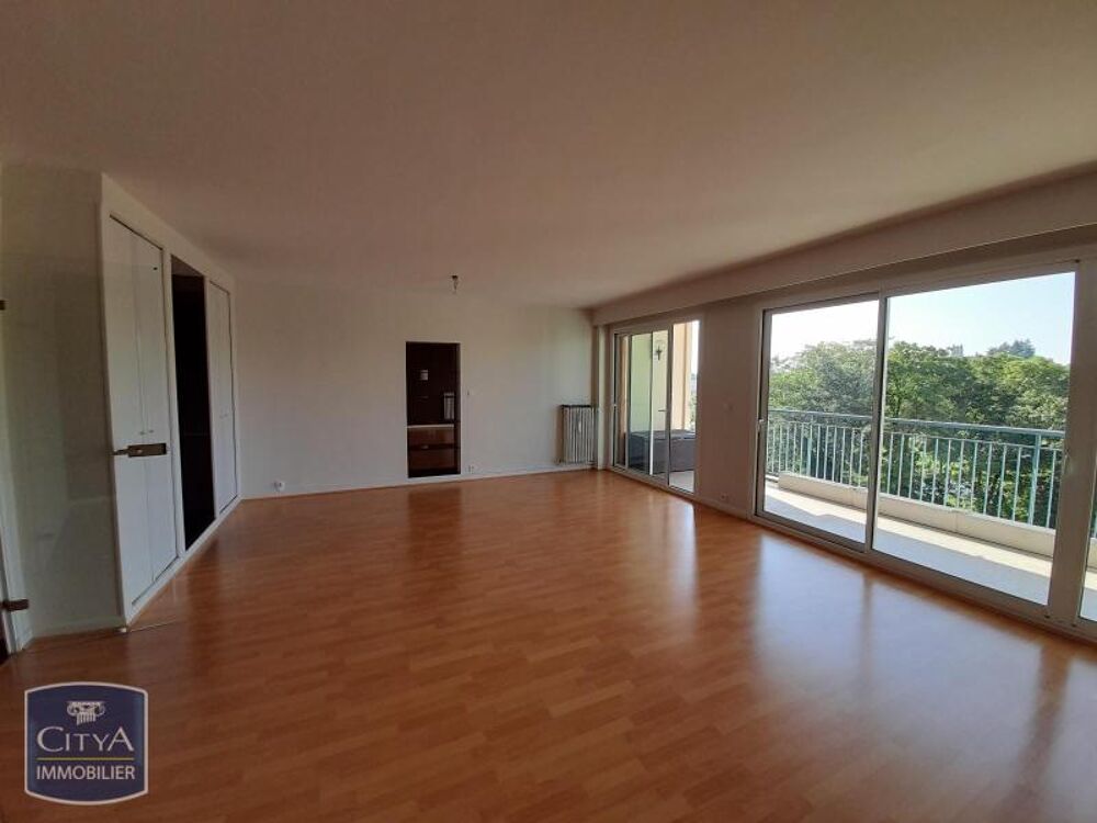 location Appartement - 5 pièce(s) - 109 m² Bourg-en-Bresse (01000)