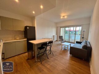  Appartement à louer 2 pièces 54 m²
