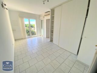 location Appartement - 2 pièce(s) - 38 m² Port-Saint-Louis-du-Rhône (13230)