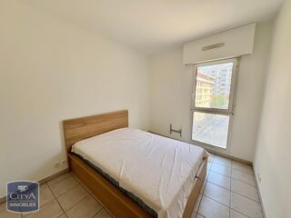  Appartement à louer 2 pièces 47 m²