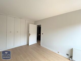  Appartement à louer 3 pièces 92 m²