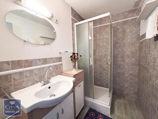  Appartement à louer 2 pièces 32 m²