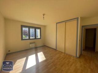  Appartement � louer 3 pi�ces 79 m�