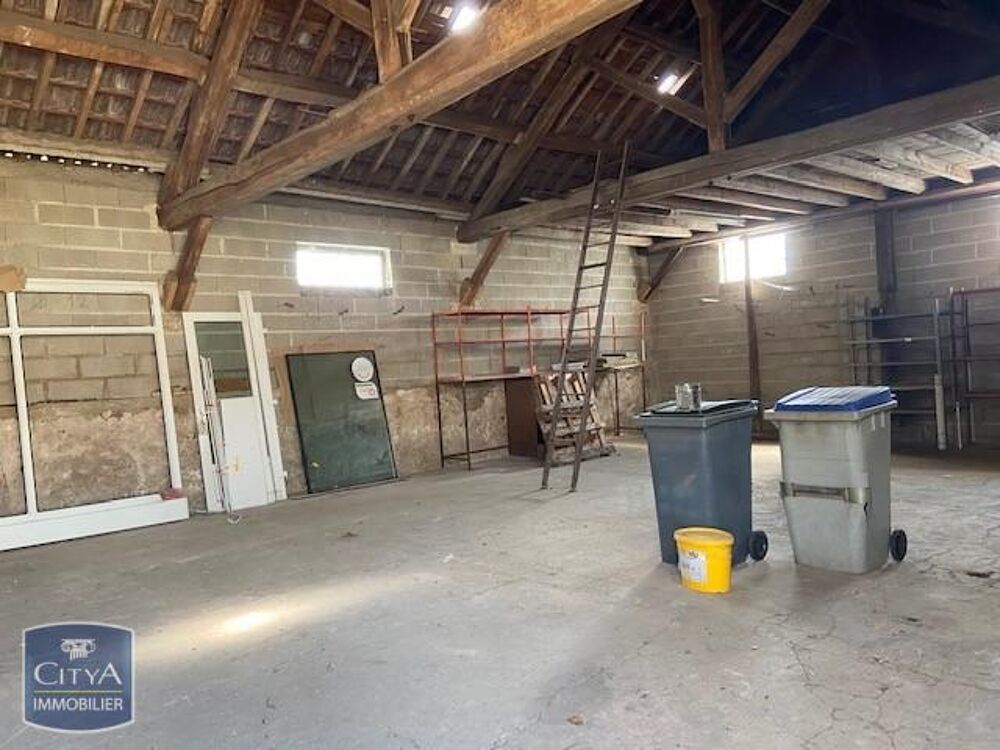   Location / Local Commercial 