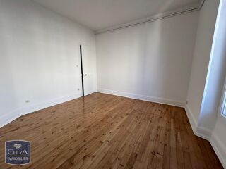  Appartement à louer 3 pièces 82 m²