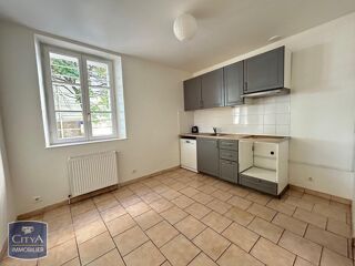 Appartement à louer 6 pièces 121 m²