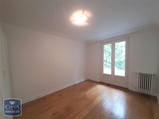 Appartement à louer 3 pièces 74 m²