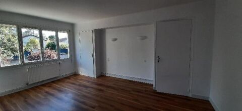  Appartement  louer 4 pices 82 m