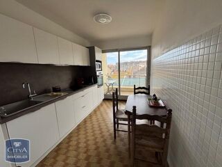 Appartement à louer 3 pièces 84 m²