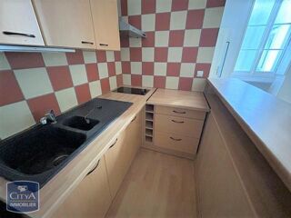  Appartement à louer 1 pièce 28 m²