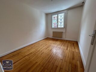  Appartement à louer 3 pièces 52 m²