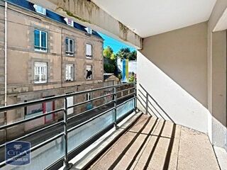  Appartement à louer 3 pièces 77 m²