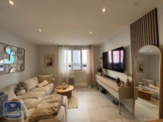  Appartement à louer 4 pièces 82 m²