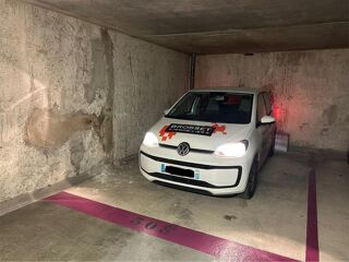  Parking / Garage � louer 