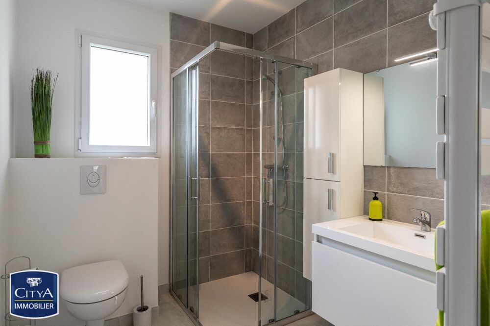 EXCLUSIVITÉ - MAISON 3 PIÈCES AVEC TERRASSE DANS UN VILL....