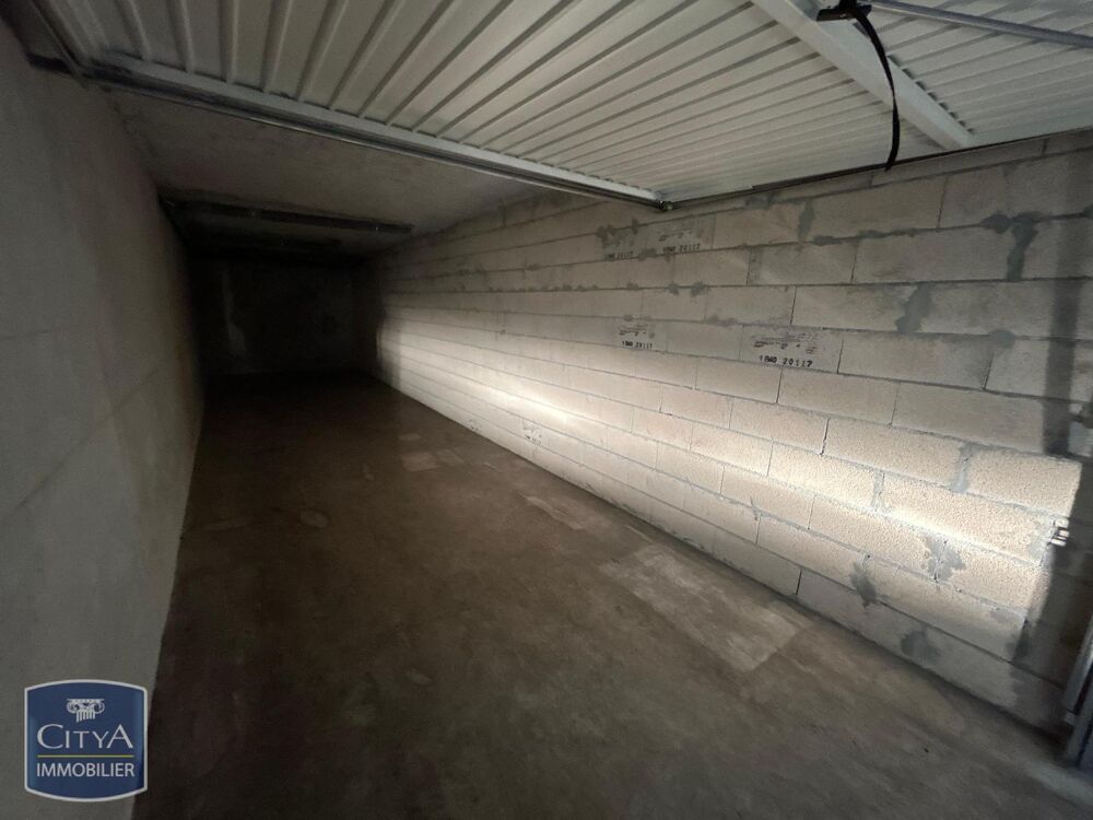 location Parking / Garage Toulon (83100)