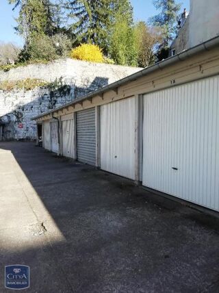  Parking / Garage � louer 