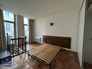  Appartement à louer 2 pièces 55 m²