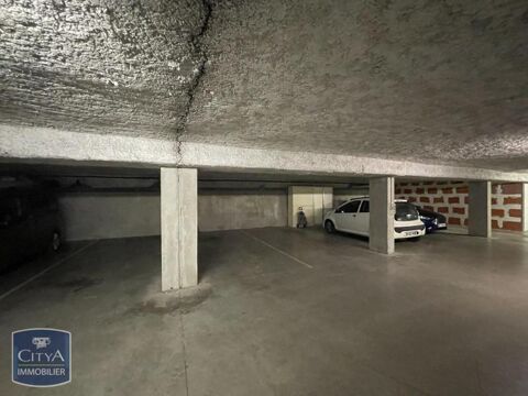  Parking / Garage  louer 