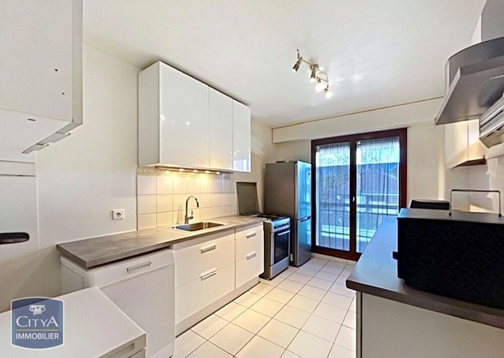 location Appartement - 2 pièce(s) - 59 m² Rosny-sous-Bois (93110)