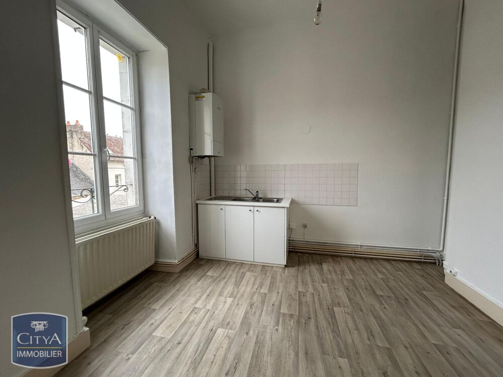 À LOUER : Charmant appartement ancien rénové de type T1,....