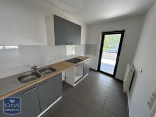  Appartement à louer 3 pièces 72 m²