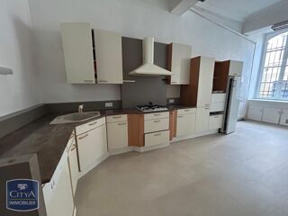 location Maison - 5 pièce(s) - 167 m² Laval (53000)