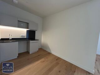  Appartement à louer 2 pièces 55 m²