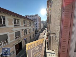  Appartement à louer 3 pièces 82 m²