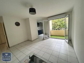 location Appartement - 2 pièce(s) - 48 m² Tarbes (65000)