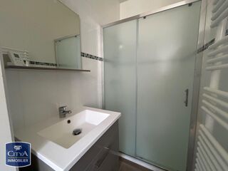  Appartement à louer 3 pièces 68 m²