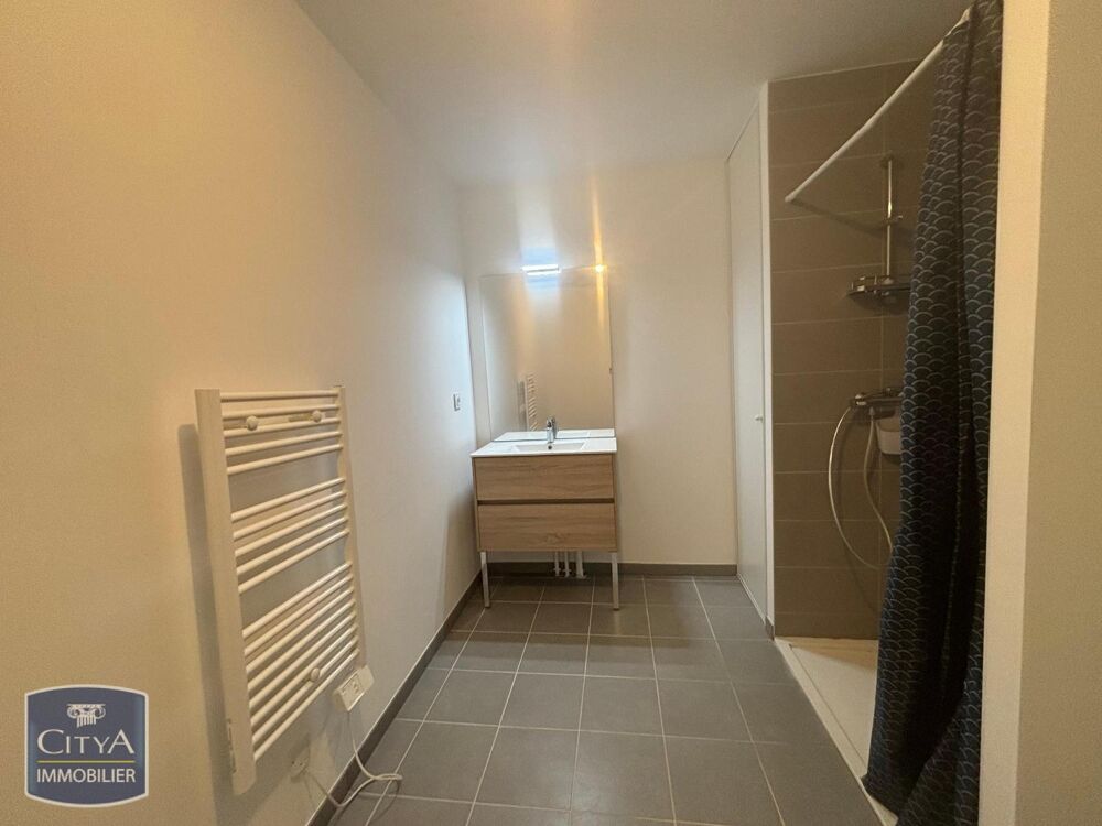 location Appartement - 2 pièce(s) - 41 m² Fleury-les-Aubrais (45400)