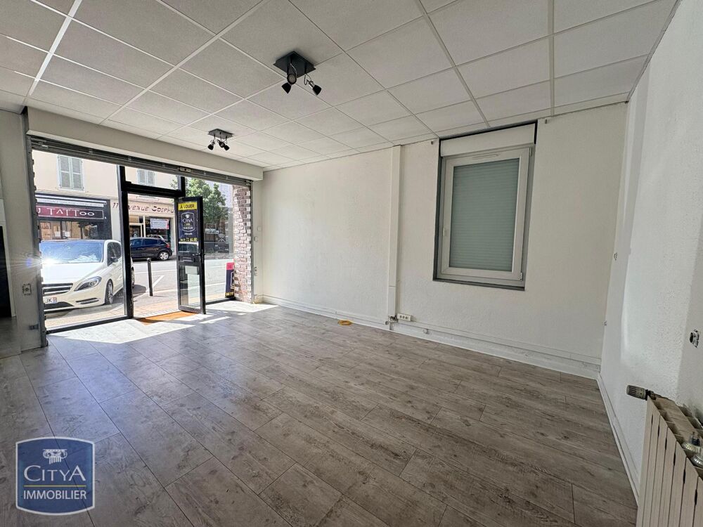   Location / Local Commercial - 73 m² 