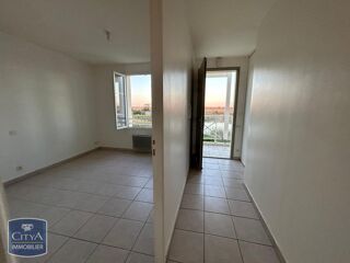  Appartement à louer 3 pièces 68 m²