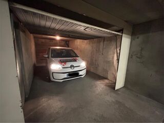  Parking / Garage � louer 