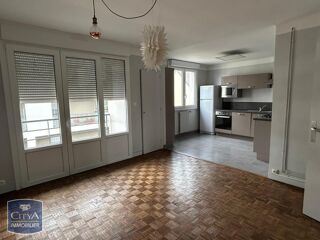  Appartement à louer 3 pièces 56 m²