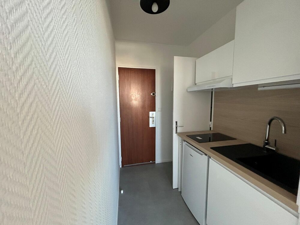 Trousseau - À LOUER : Appartement T1 situé à Chambray-le....