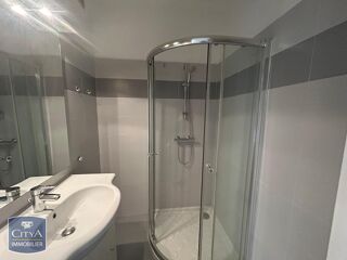  Appartement à louer 1 pièce 32 m²