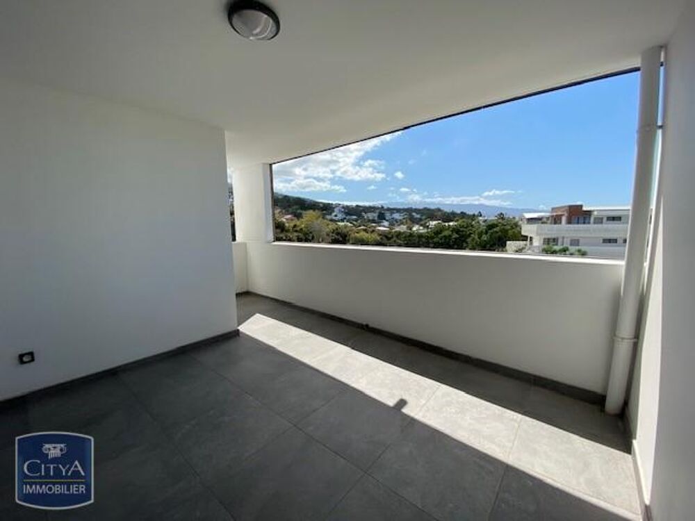 À LOUER : Appartement T2 situé à L'Étang-Salé les hauts,....