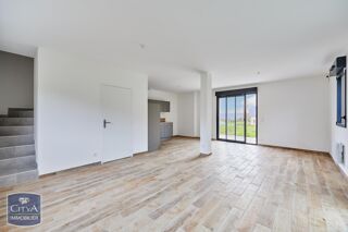  Maison à louer 3 pièces 74 m²