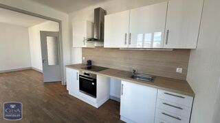 Appartement à louer 5 pièces 106 m²