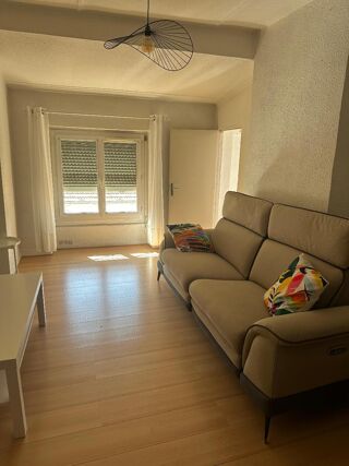  Appartement à louer 2 pièces 44 m²