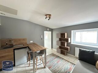  Appartement à louer 2 pièces 31 m²