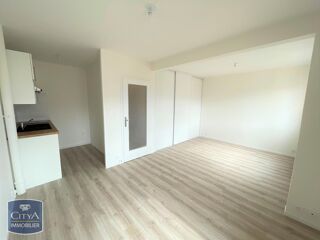  Appartement à louer 1 pièce 28 m²