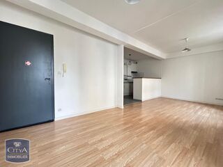  Appartement à louer 3 pièces 63 m²