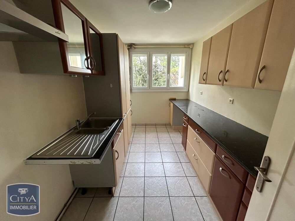 location Appartement - 3 pièce(s) - 79 m² Cholet (49300)