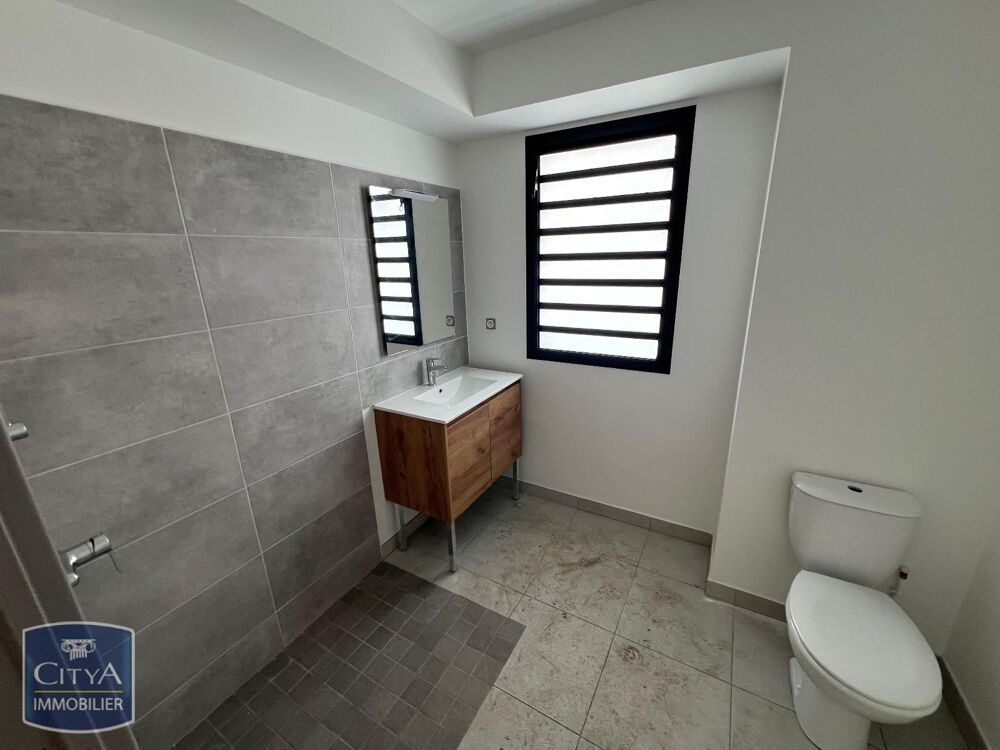location Appartement - 3 pièce(s) - 61 m² Saint-Pierre (97410)