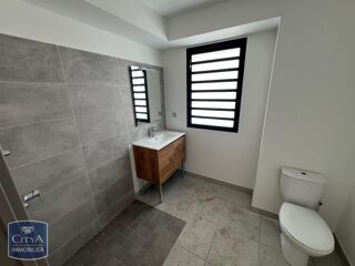  Appartement à louer 3 pièces 61 m²