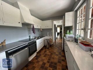  Maison à louer 8 pièces 187 m²