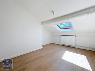  Appartement à louer 3 pièces 64 m²